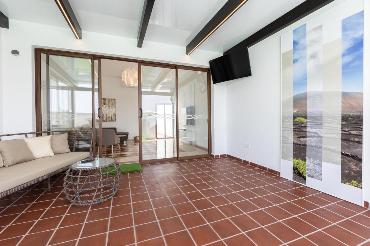 Villa Sea Breeze Jarea Playa Blanca  Buitenkant foto