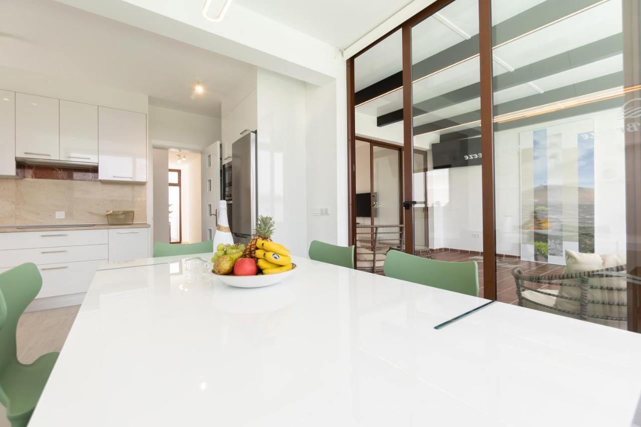 Villa Sea Breeze Jarea Playa Blanca  Buitenkant foto