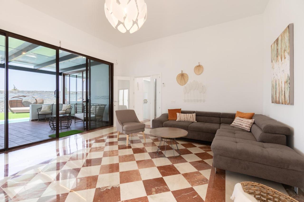 Villa Sea Breeze Jarea Playa Blanca  Buitenkant foto